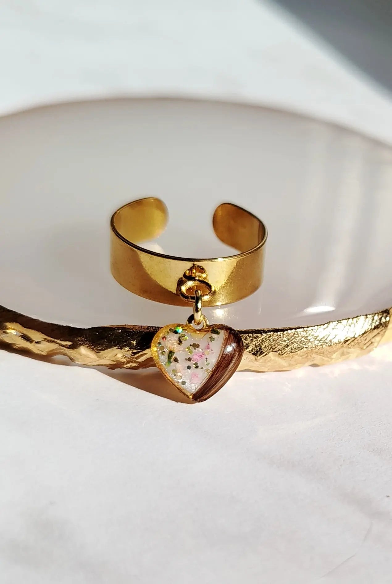 Bague Pendante Forme Lait maternel et/ou mèche de cheveux – EZAO